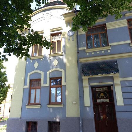 Penzion U Skoly Staré Město エクステリア 写真
